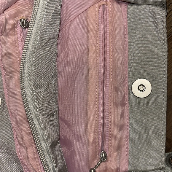 Baggallini Shoulder Purse - Picture 6 of 11